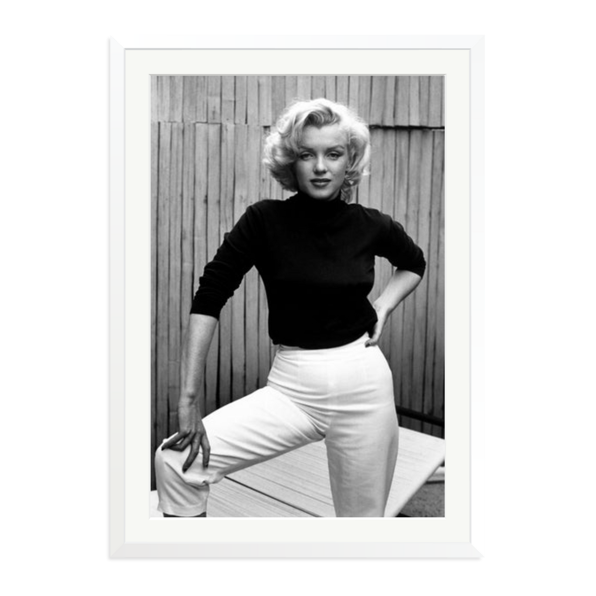 Marilyn Monroe Posing on Her Patio Framed Print White XXL