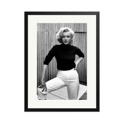 Marilyn Monroe Posing on Her Patio Framed Print Black XL