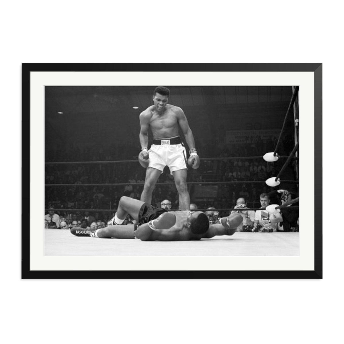 Muhammad Ali Taunting Sonny Liston Framed Photograph Black XXL