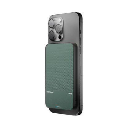 Native Union (Re)Classic Magnetic Power Bank