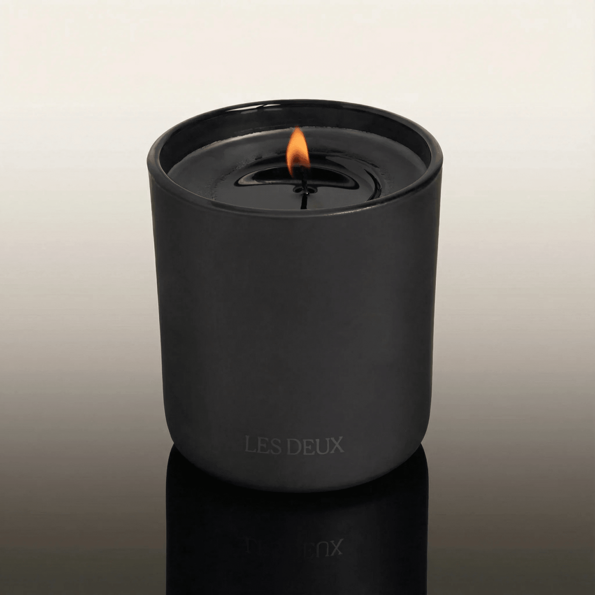 Les Deux Fragrances No. 4 Candle