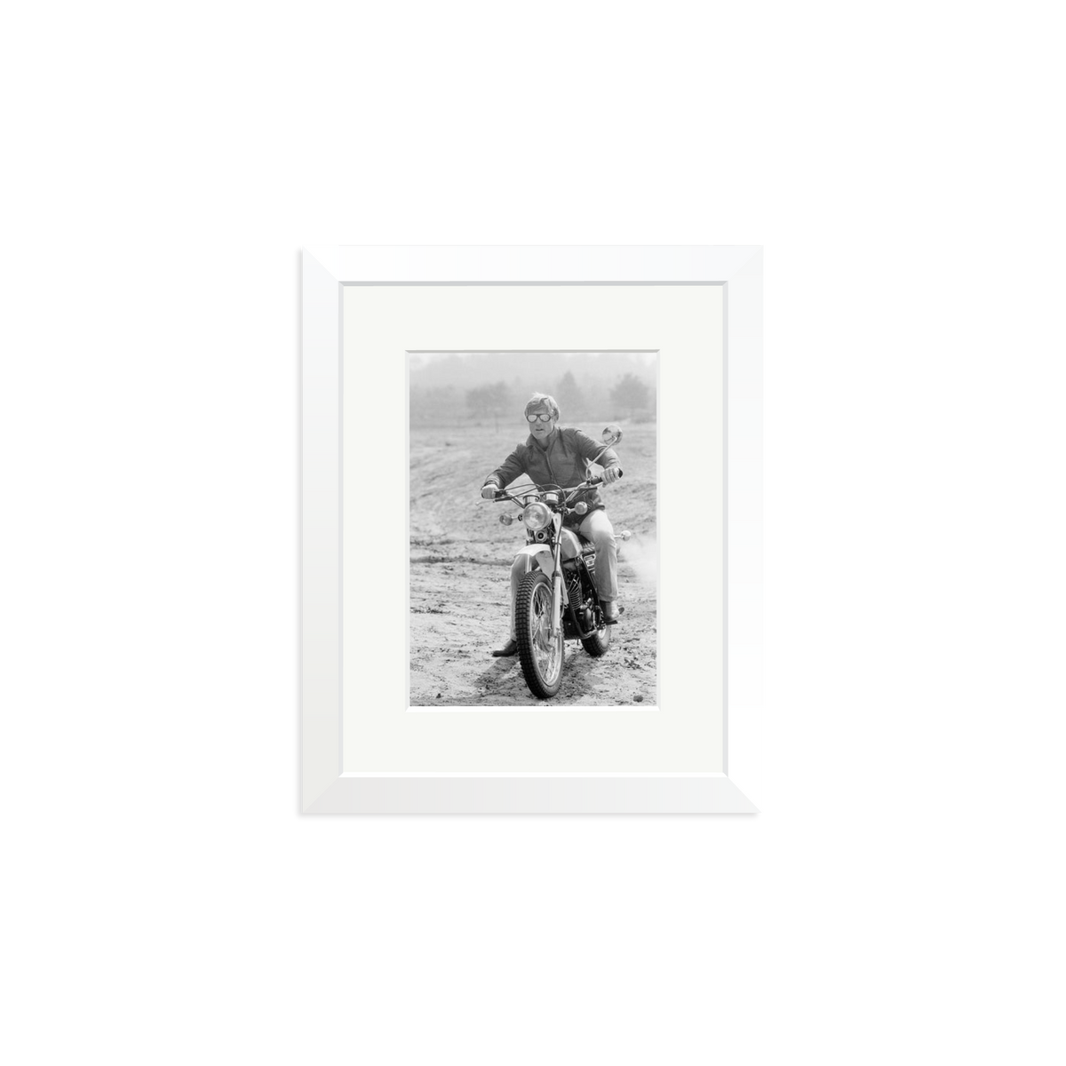 Robert Redford by Terry O'Neill 1975 Framed Print White Small
