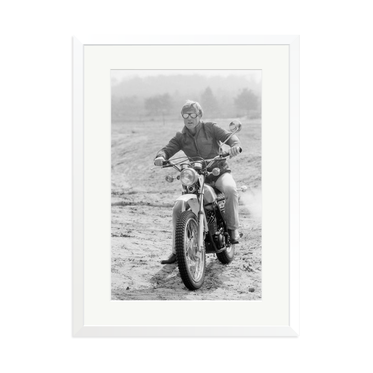Robert Redford by Terry O'Neill 1975 Framed Print White XL