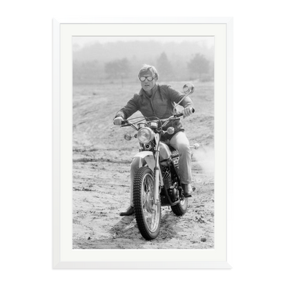 Robert Redford by Terry O'Neill 1975 Framed Print White XXL