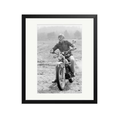 Robert Redford by Terry O'Neill 1975 Framed Print Black Large