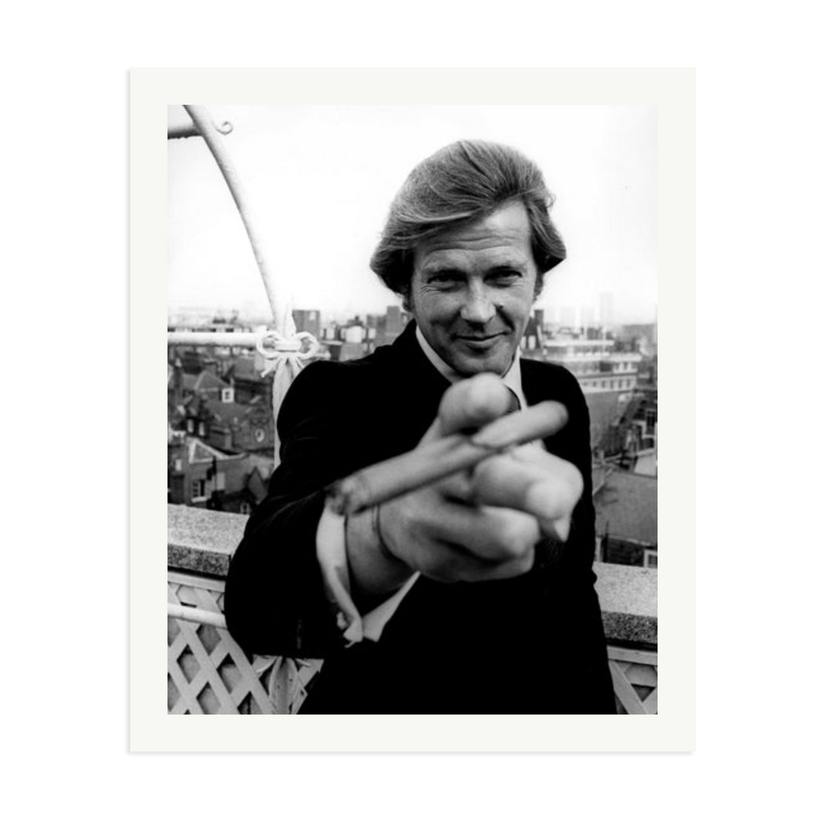Roger Moore 1972 Bond Announcement Photo Print Only XXL