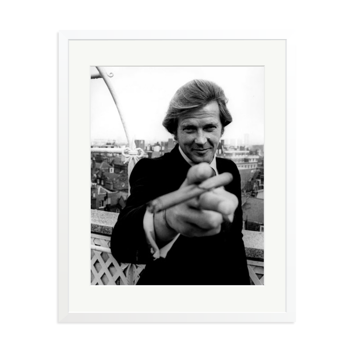 Roger Moore 1972 Bond Announcement Photo White XL
