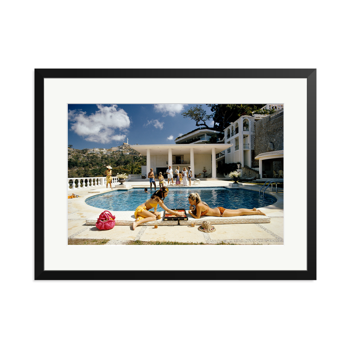 Slim Aarons 'Poolside Backgammon' Black XL