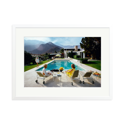 Slim Aarons 'Poolside Gossip' White XL