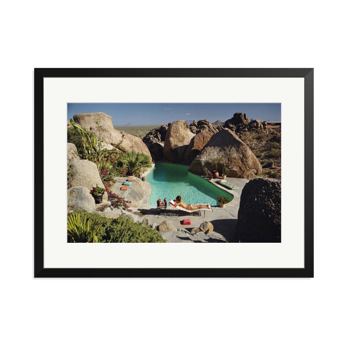 Slim Aarons 'Sunbathing In Arizona' Black XL