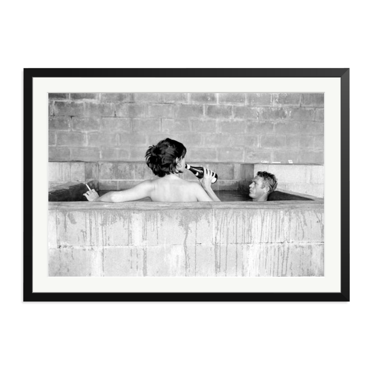 Steve McQueen & Wife Framed Print Black XXL