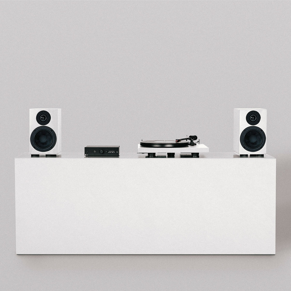 Pro-Ject Colorful Audio System